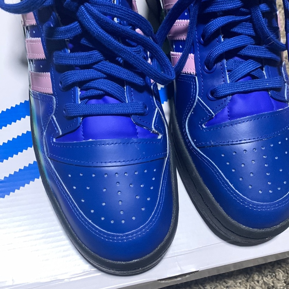 Js adidas size 10.5 motorsport basically dead stock comes with tags